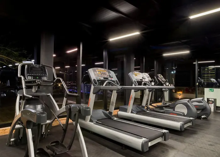 9, 10, 11, 12 Gpo 20 Pax Apartment *