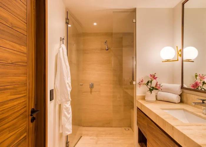 9, 10, 11, 12 Gpo 20 Pax Apartment Cabo San Lucas